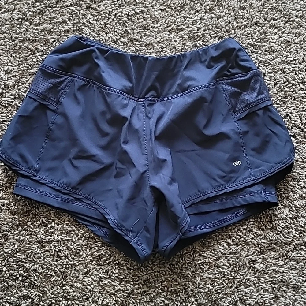 Legend Short Athletic Shorts EUC